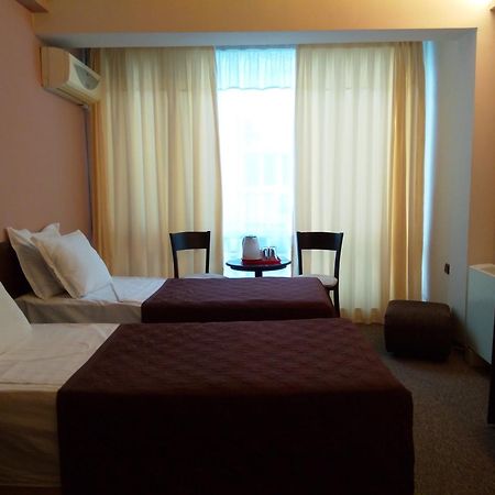 Hotel Sezoni South Burgas City Exterior foto