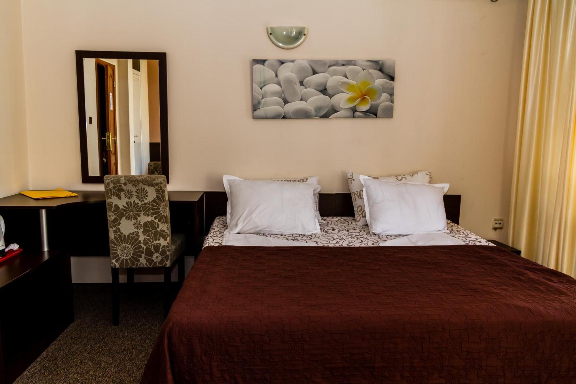 Hotel Sezoni South Burgas City Exterior foto